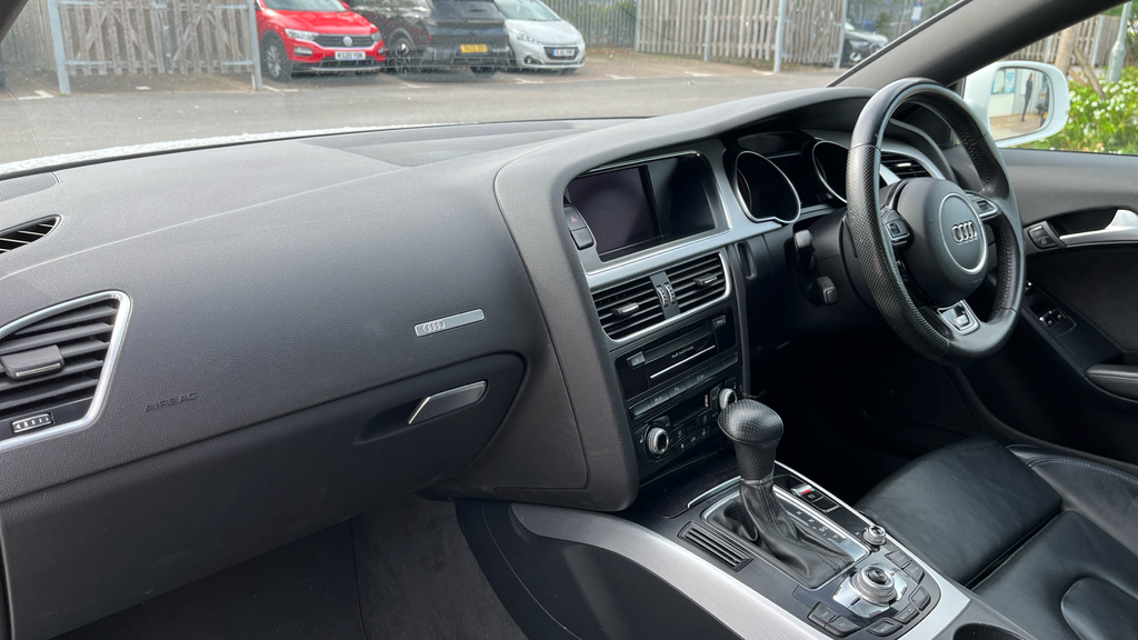 Audi A5 2.0 Tfsi Se Convertible Blue #10