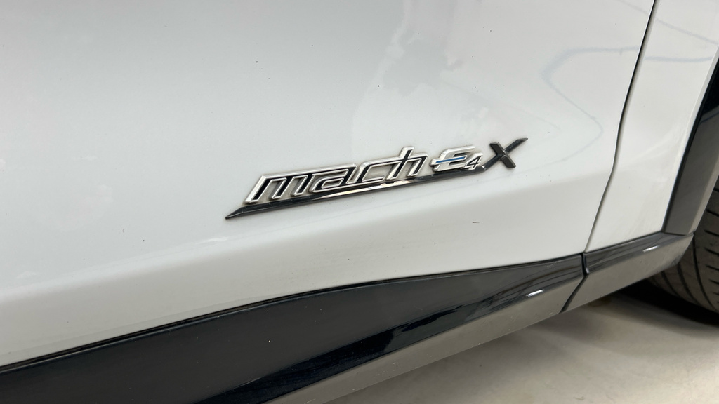 Ford Mustang Mach-E 216Kw Extended Range 91Kwh Rwd 2023 Red #25