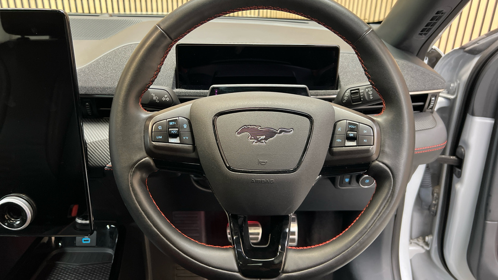 Ford Mustang Mach-E 216Kw Extended Range 91Kwh Rwd 2023 Red #35