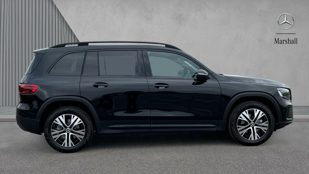 Mercedes-Benz GLB Class Glb 200 Sport Executive 7G-tronic Black #4