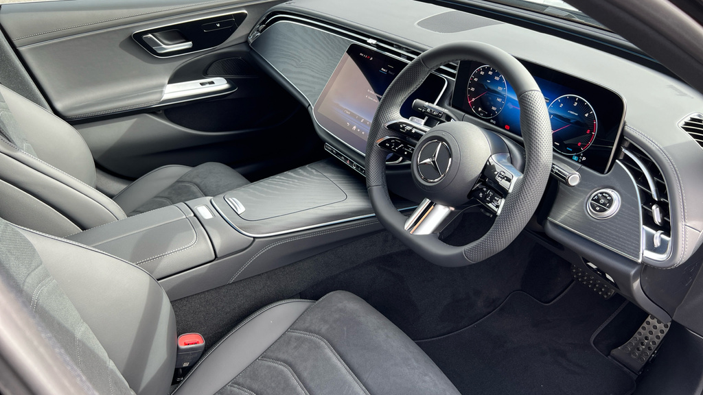 Mercedes-Benz E Class E Class E220d Urban Edition 9G-tronic Black #3