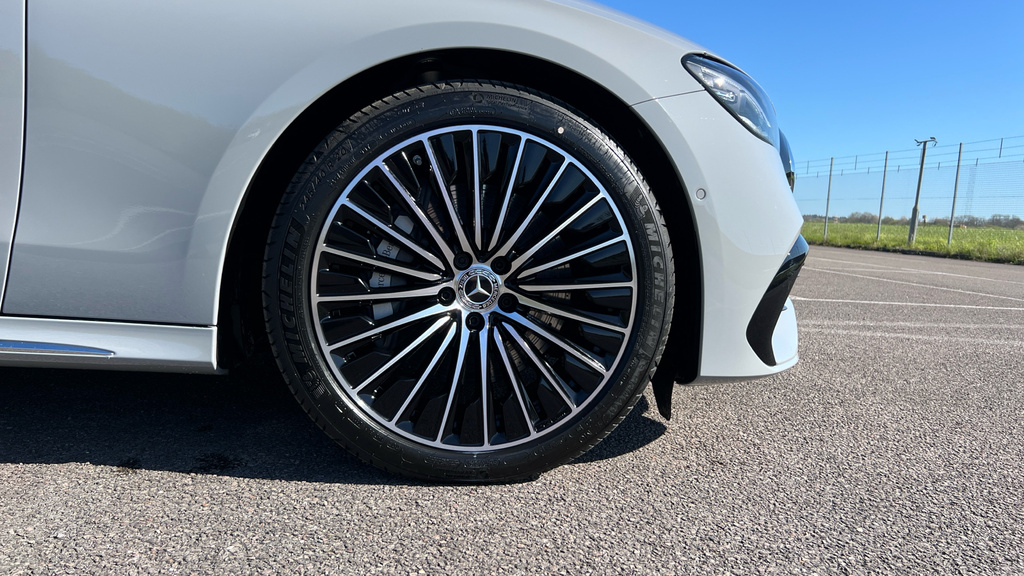 Mercedes-Benz E Class E Class E220d Amg Line Premium Plus 9G-tronic Grey #5