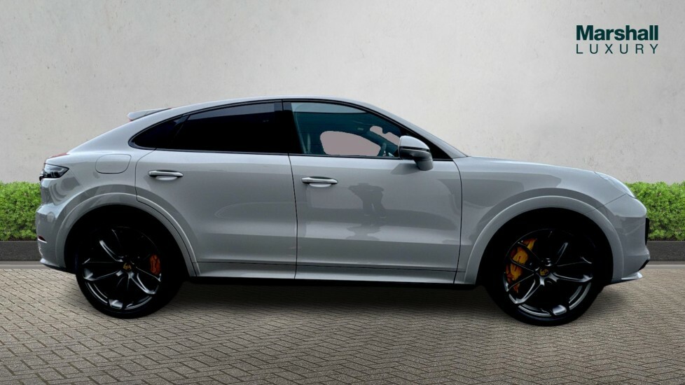Porsche Cayenne Porsche Cayenne Turbo S E-hybrid Grey #2