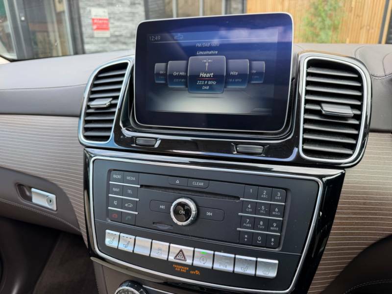 Mercedes-Benz GLS Class Gls 350 Grand Edition D 4Matic Black #28