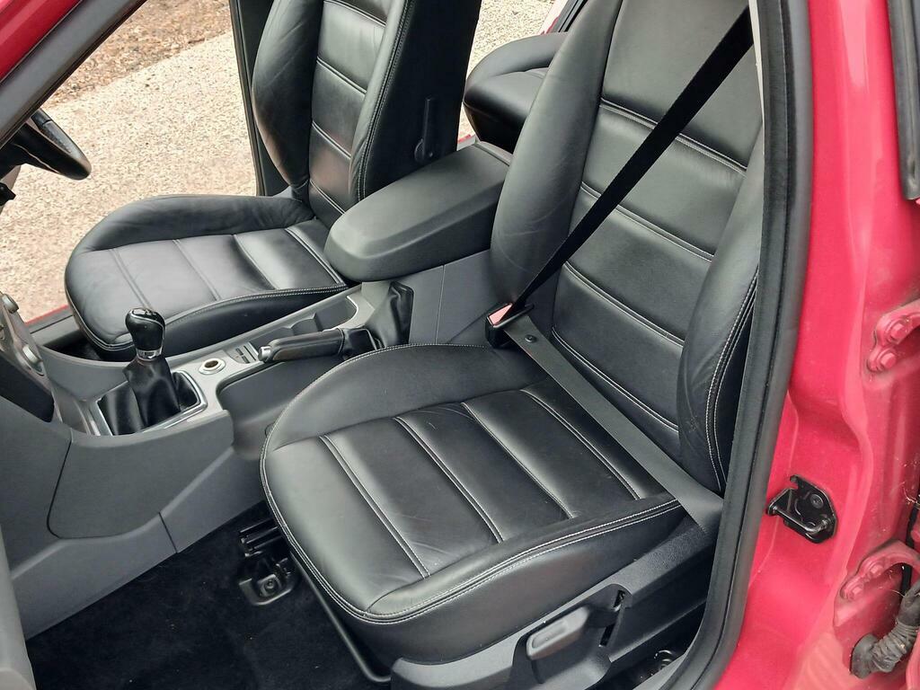 Ford Focus 1.8 Tdci Titanium Red #2