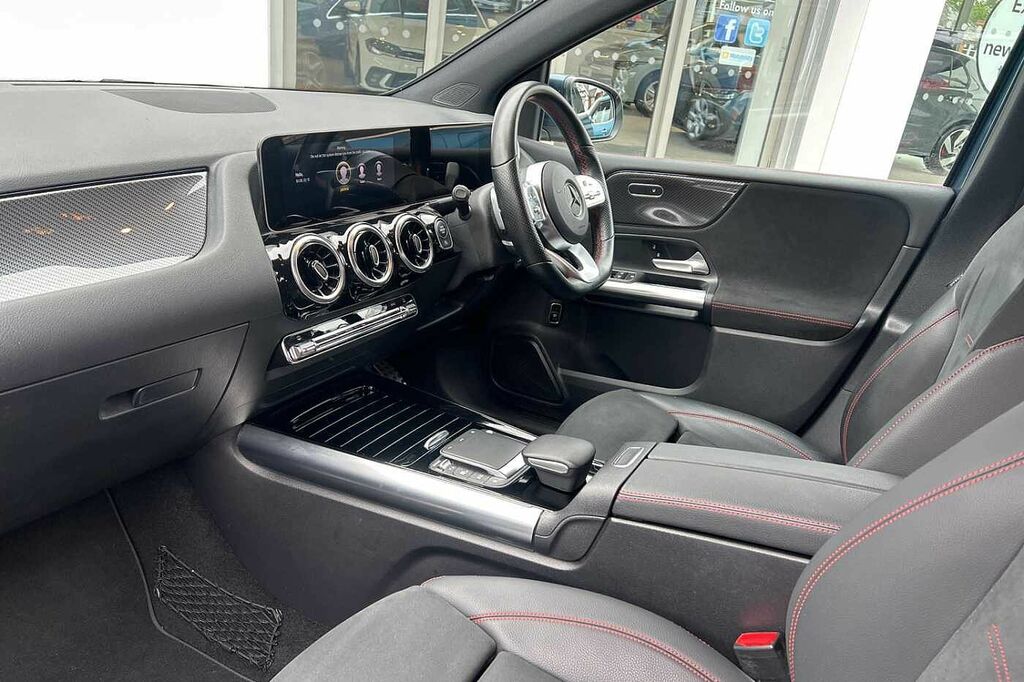 Mercedes-Benz B Class 1.3 B180 Amg Line Executive Mpv 7G-dc Blue #2