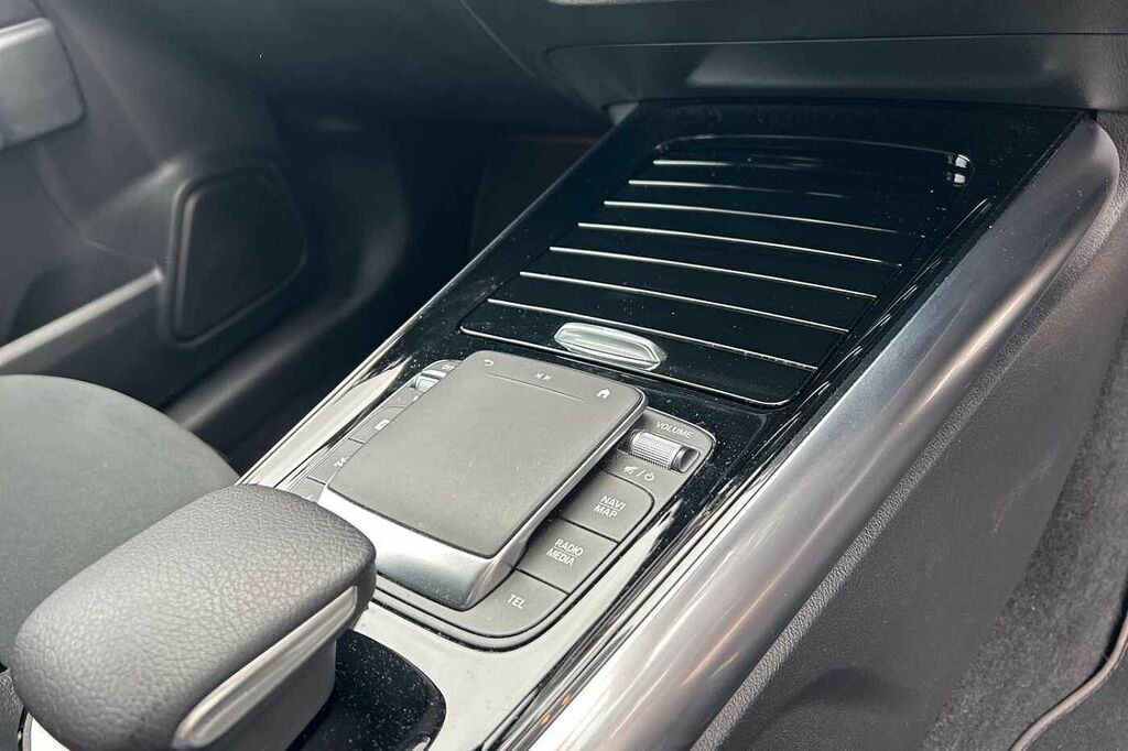 Mercedes-Benz B Class 1.3 B 180 Amg Line Executive 135 Bhp Grey #8