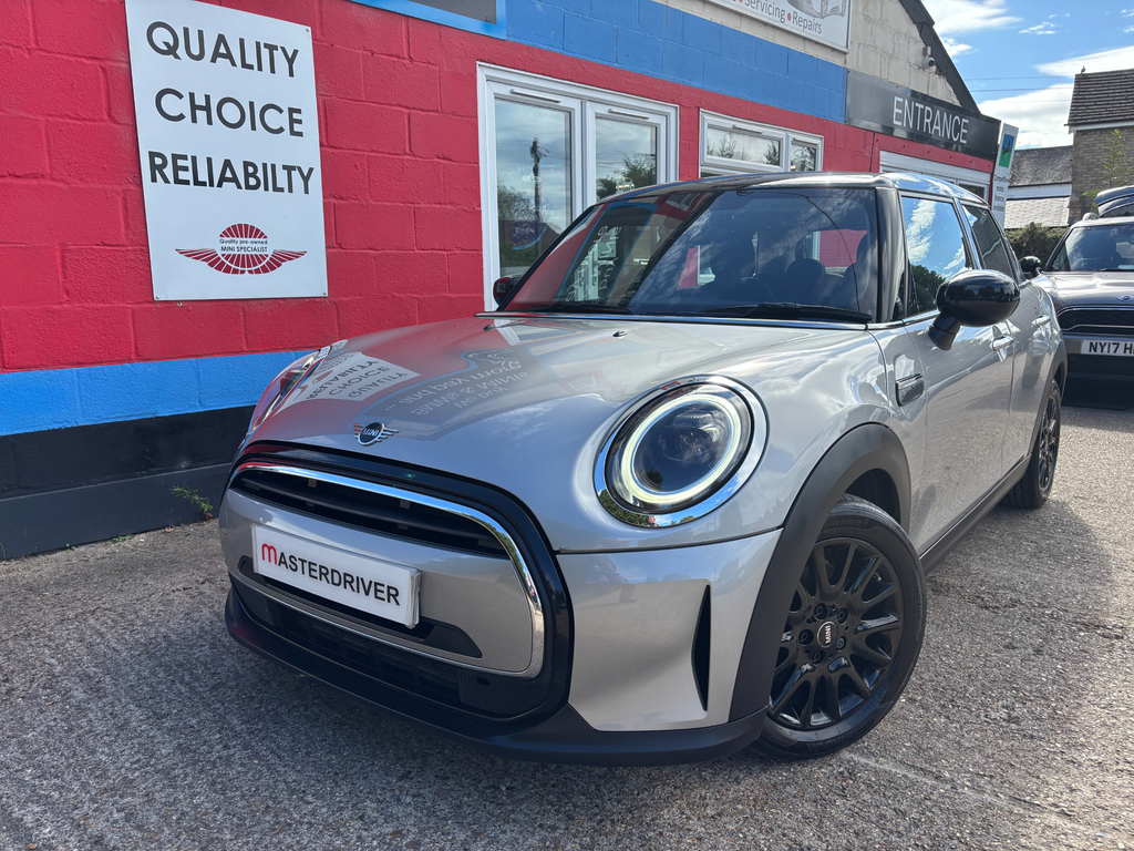 Mini Hatch 1.5 Cooper Classic Hatchback Steptronic