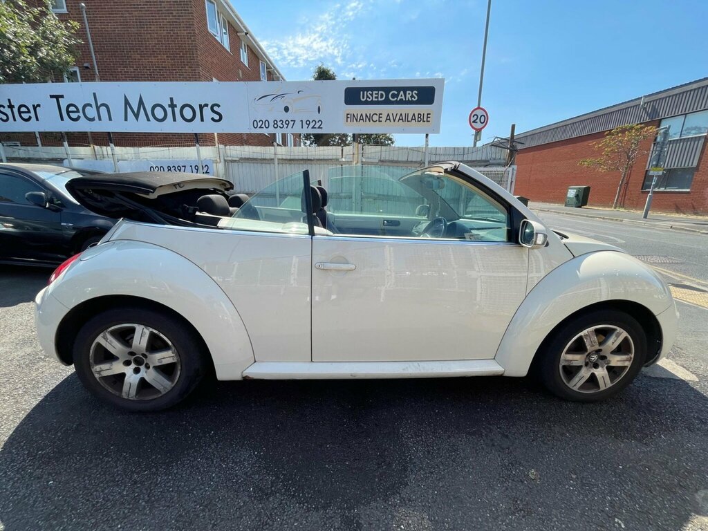 Volkswagen Beetle 2.0 S Cabriolet Euro 4 Beige #25