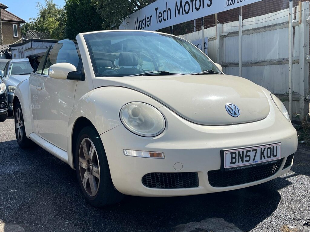 Volkswagen Beetle 2.0 S Cabriolet Euro 4 Beige #15
