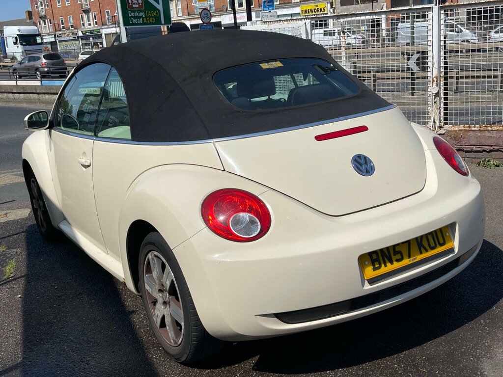 Volkswagen Beetle 2.0 S Cabriolet Euro 4 Beige #8