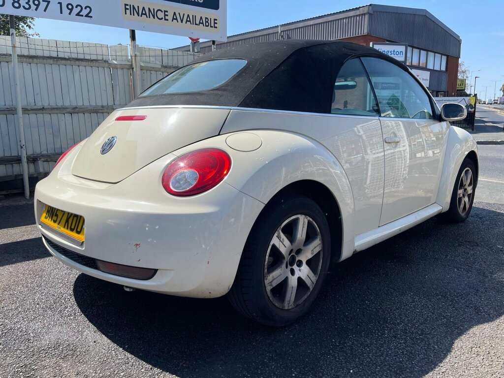 Volkswagen Beetle 2.0 S Cabriolet Euro 4 Beige #11