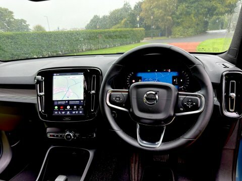 Volvo XC40 B4 Plus Blue #3