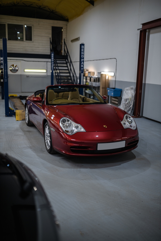Porsche 911 3.6 996 Carrera 2 Cabriolet 269 Red #2