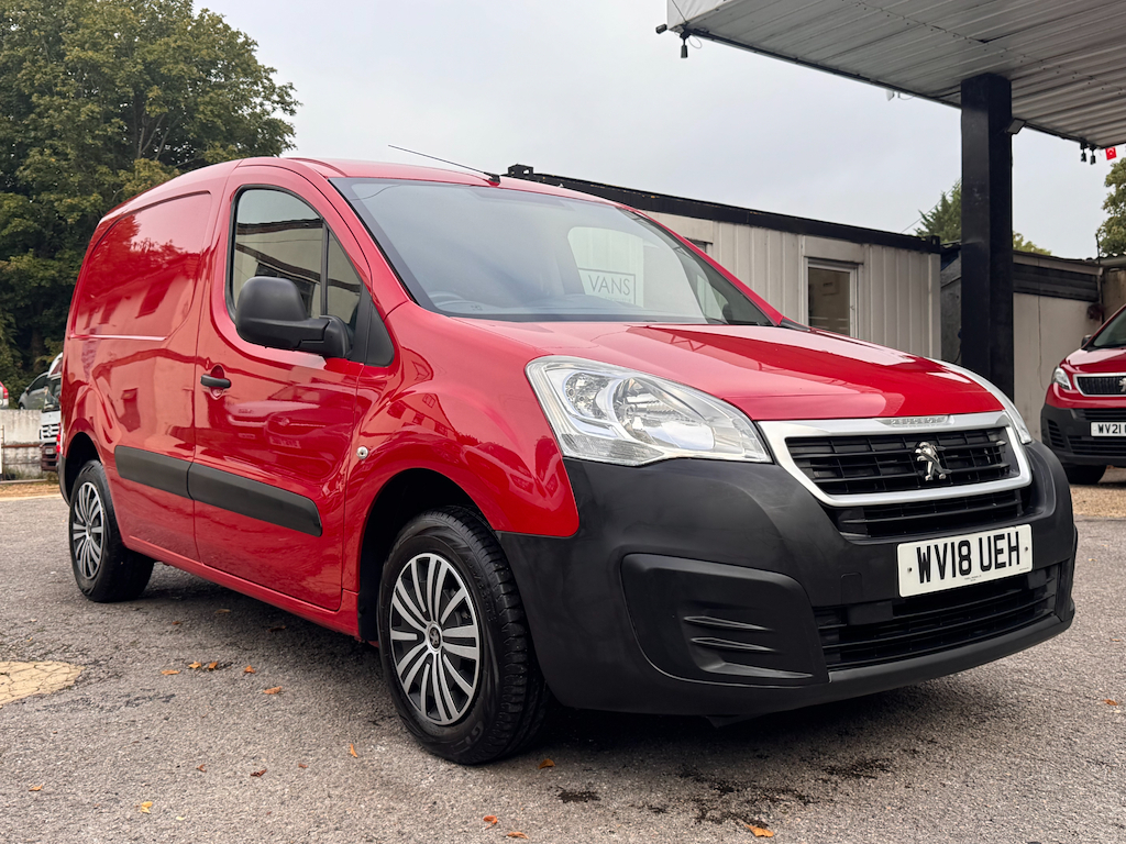 Peugeot Partner 1.6L Blue Hdi S L1 Red