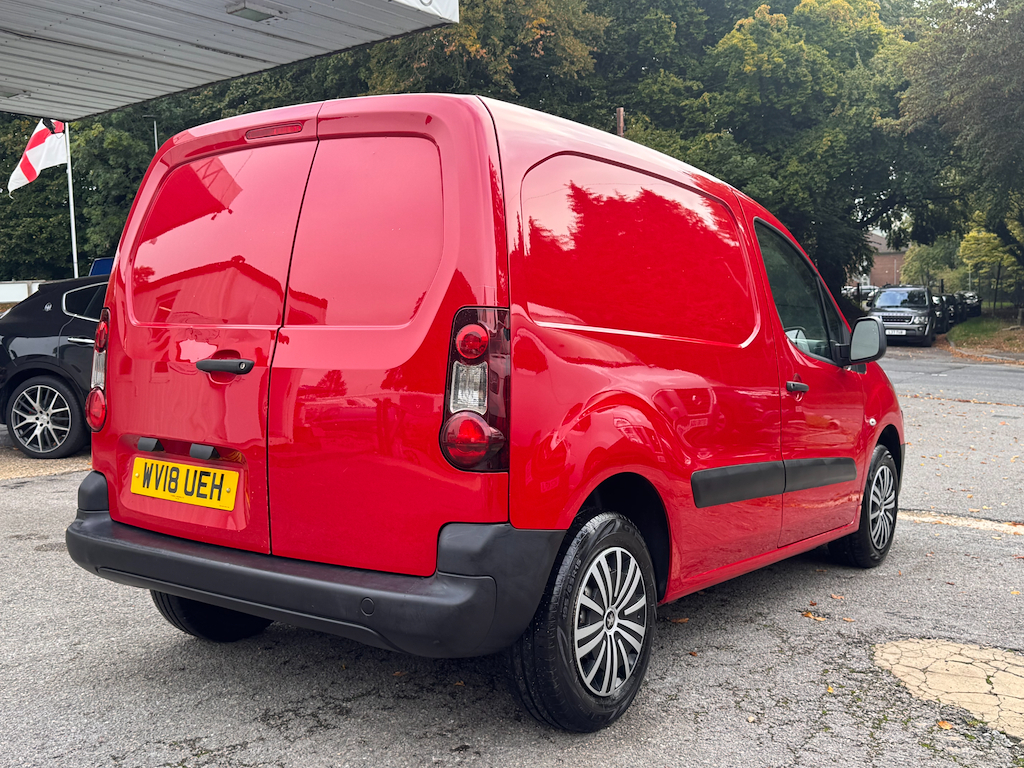 Peugeot Partner 1.6L Blue Hdi S L1 Red #4
