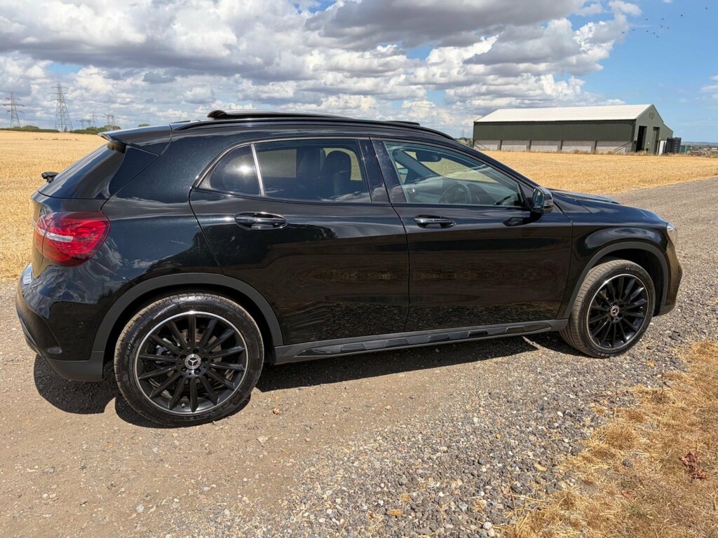 Mercedes-Benz GLA Class Gla180 Amg Line Edition White #18
