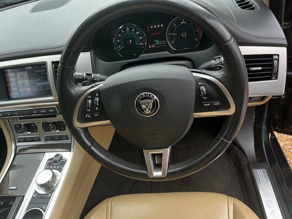 Jaguar XF 2.0 Prestige 161 Bhp Grey #50
