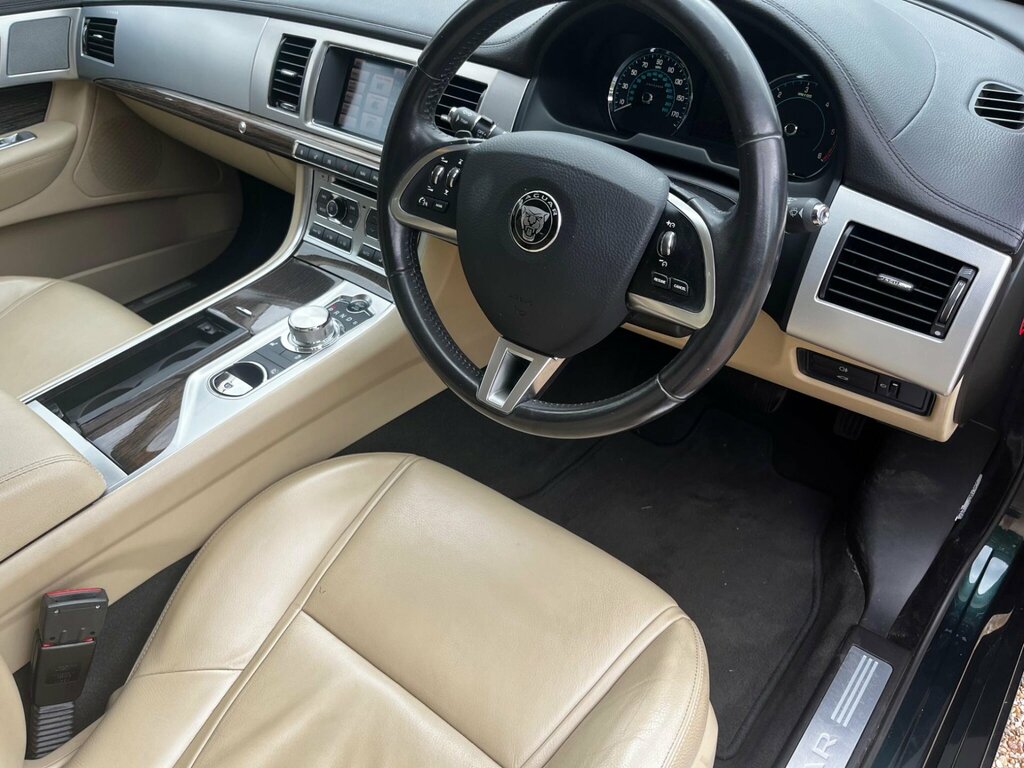Jaguar XF 2.2D Luxury Saloon Euro 5 Ss 1 