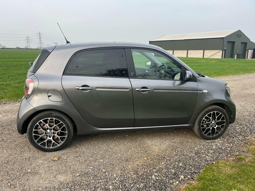 Smart Forfour Hatchback White #21