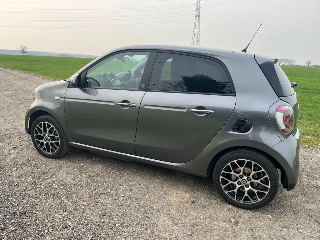 Smart Forfour Hatchback White #29