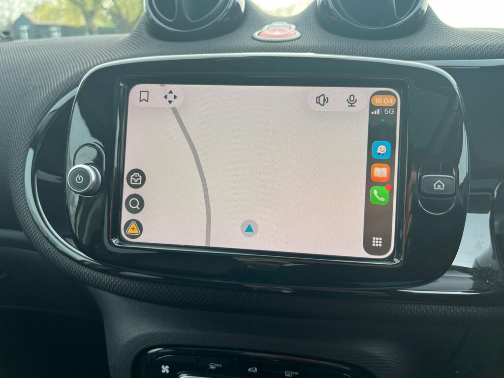 Smart Forfour 17.6Kwh Exclusive Hatchback 22K  #5