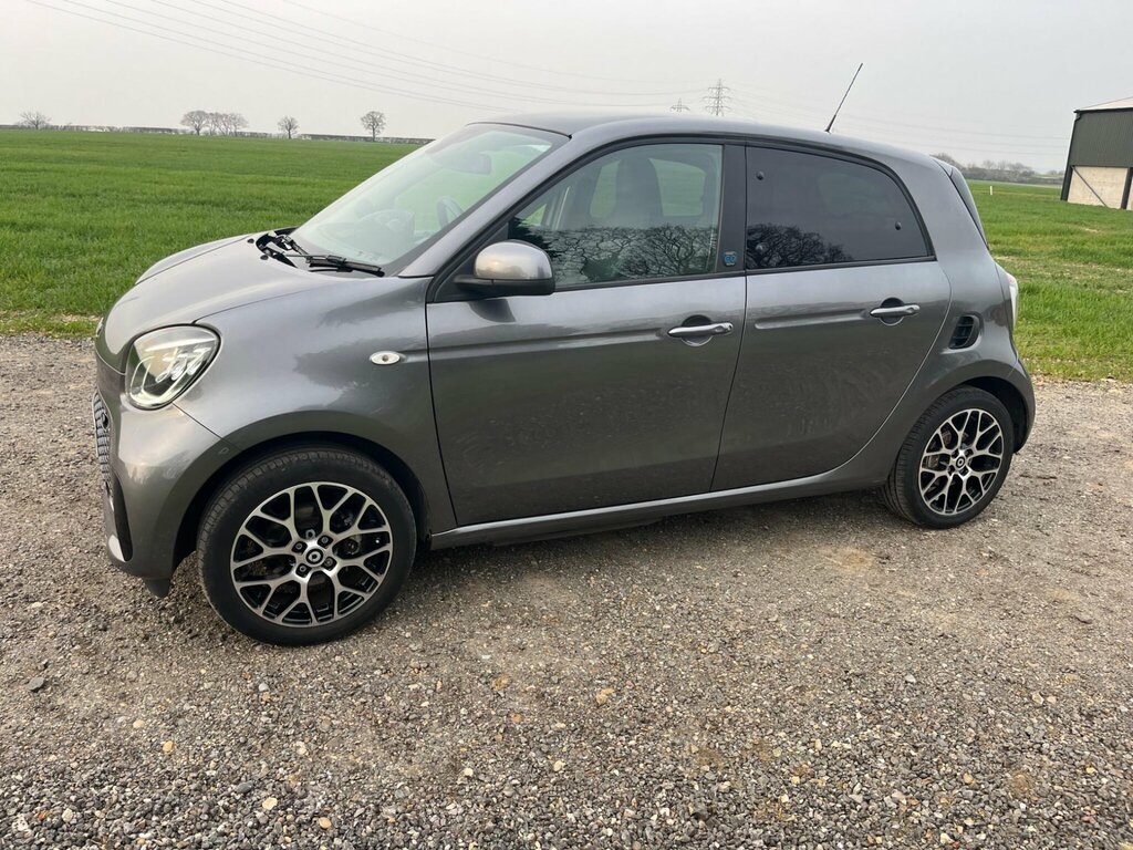 Smart Forfour Hatchback White #34