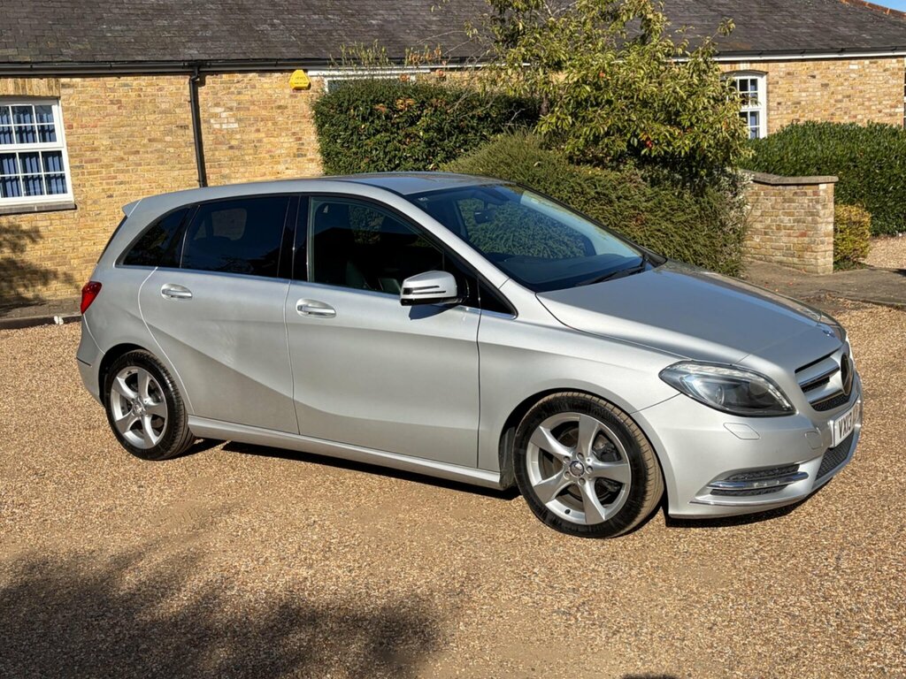 Mercedes-Benz B Class B180 Cdi Blueefficiency Sport U1184 Black #31