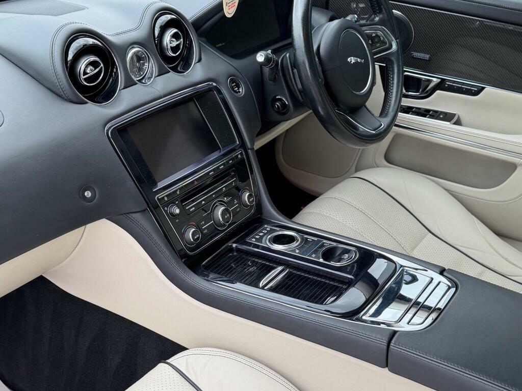 Jaguar XJ Xj Portfolio V6 D Black #14