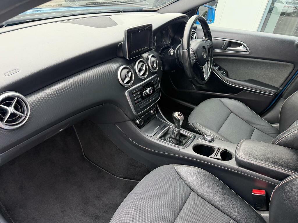 Mercedes-Benz A Class Hatchback 2.1 A200d Amg Line 7G-dct Euro 6 Ss 5 Black #9