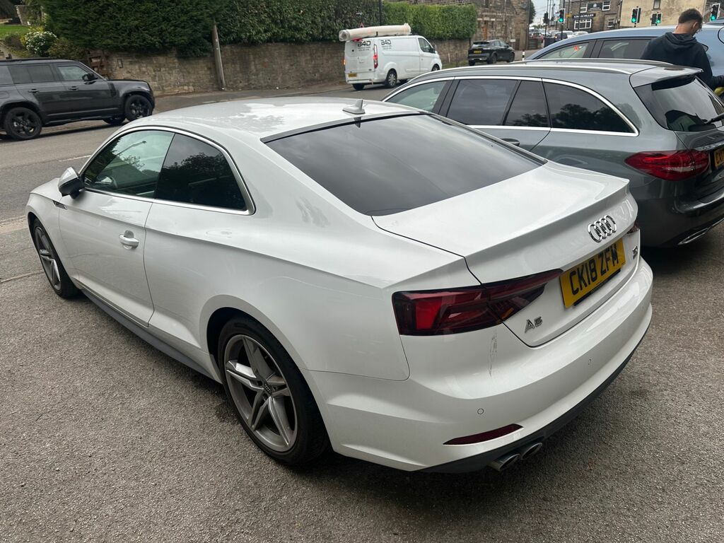 Audi A5 2.0 Tdi S Line White #4