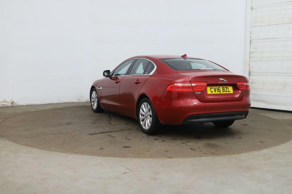 Jaguar XE 2.0D Prestige Euro 6 Ss Red #6