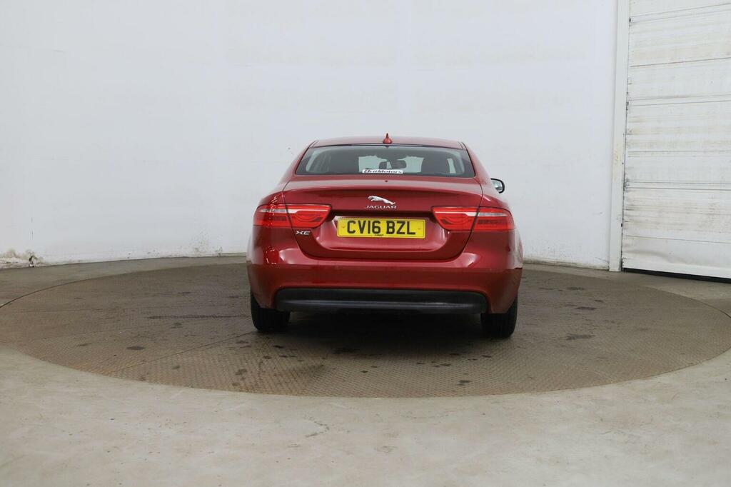 Jaguar XE 2.0D Prestige Euro 6 Ss Red #4