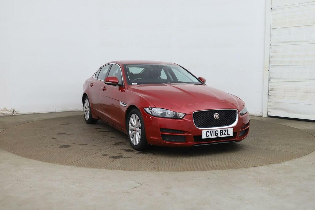 Jaguar XE 2.0D Prestige Euro 6 Ss Red #2