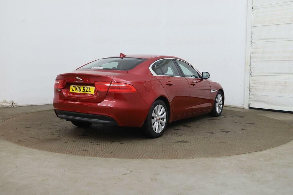 Jaguar XE 2.0D Prestige Euro 6 Ss Red #3