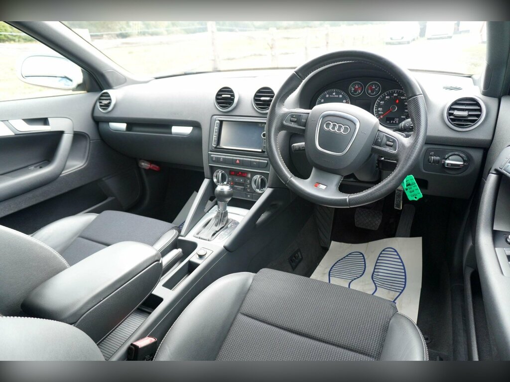 Audi A3 1.4 Tfsi S Line Sportback S Tronic Euro White #2