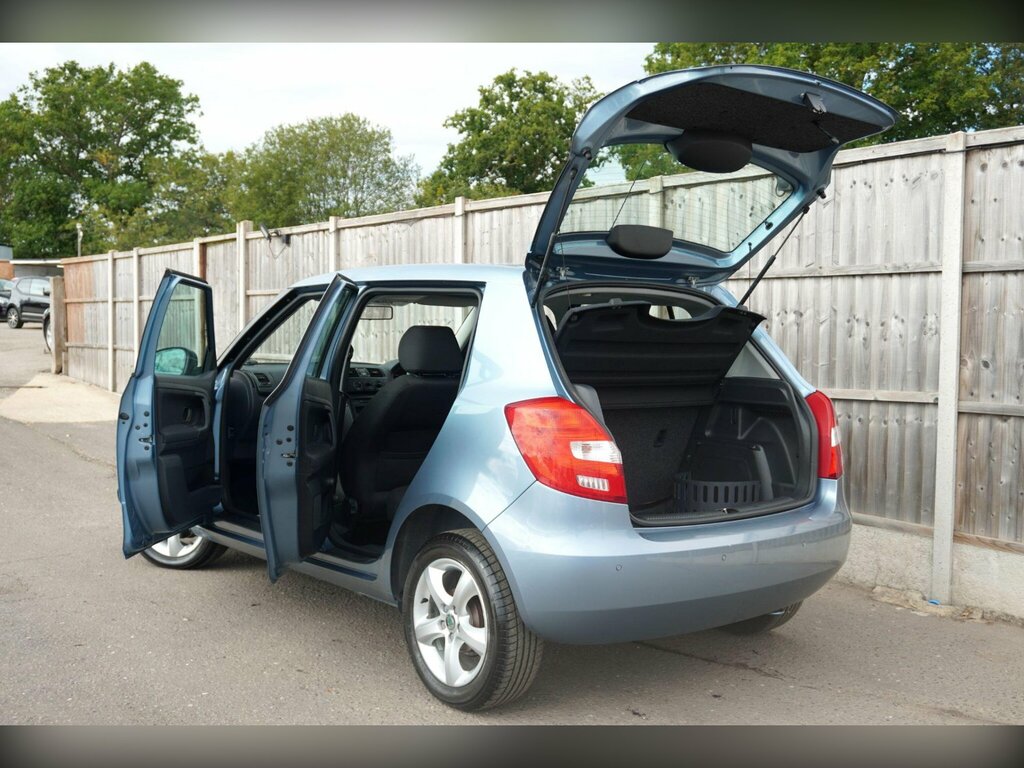 Skoda Fabia 1.2 Tsi Elegance Dsg Euro 5 White #19
