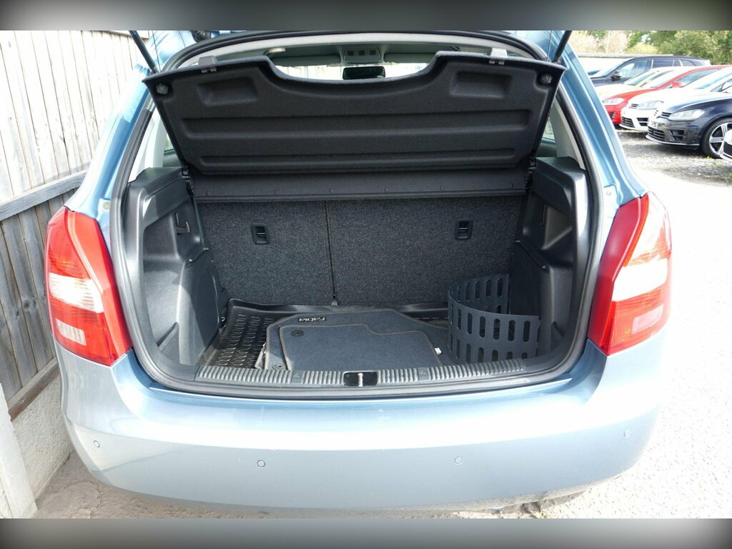 Skoda Fabia 1.2 Tsi Elegance Dsg Euro 5 White #10