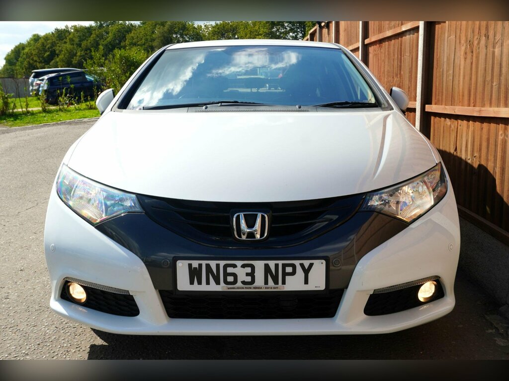Honda Civic 1.8 I-vtec Ex Euro 5 White #4