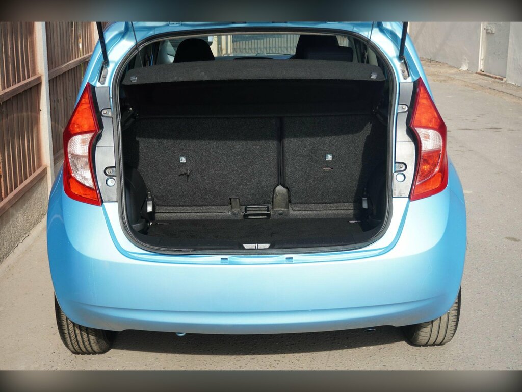 Nissan Note 1.2 Acenta Red #8