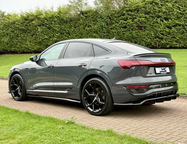 Audi Q8 e tron 55 S Line Sportback Grey #4