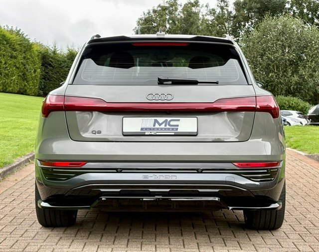 Audi Q8 e tron 300Kw 55 Quattro 114Kwh S Line Blue #9