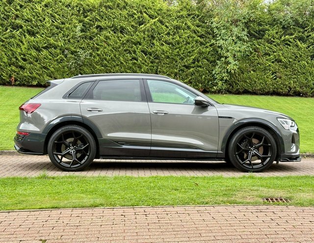Audi Q8 e tron 300Kw 55 Quattro 114Kwh S Line Blue #7