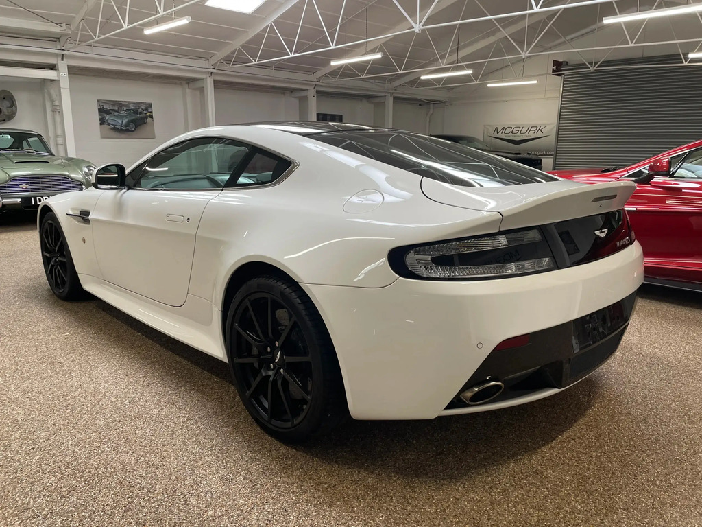 Aston Martin Vantage Vantage S #4
