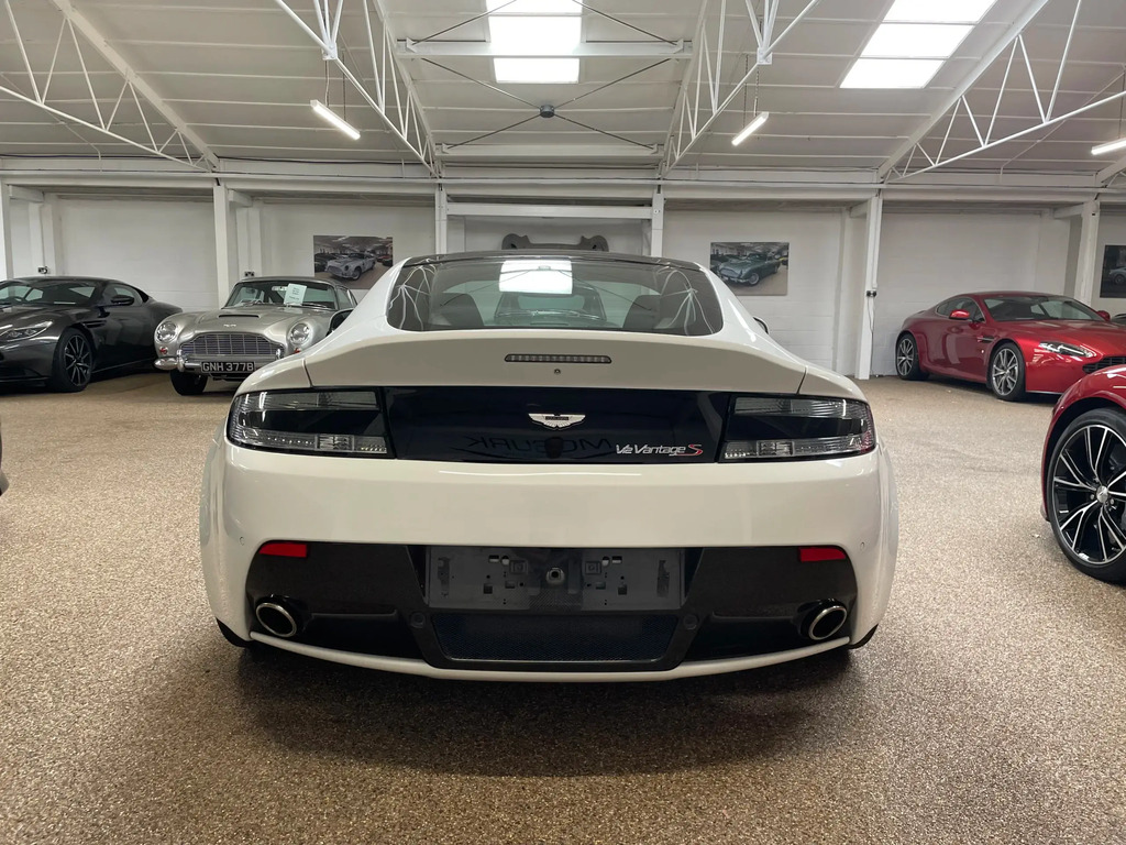 Aston Martin Vantage Vantage S #6