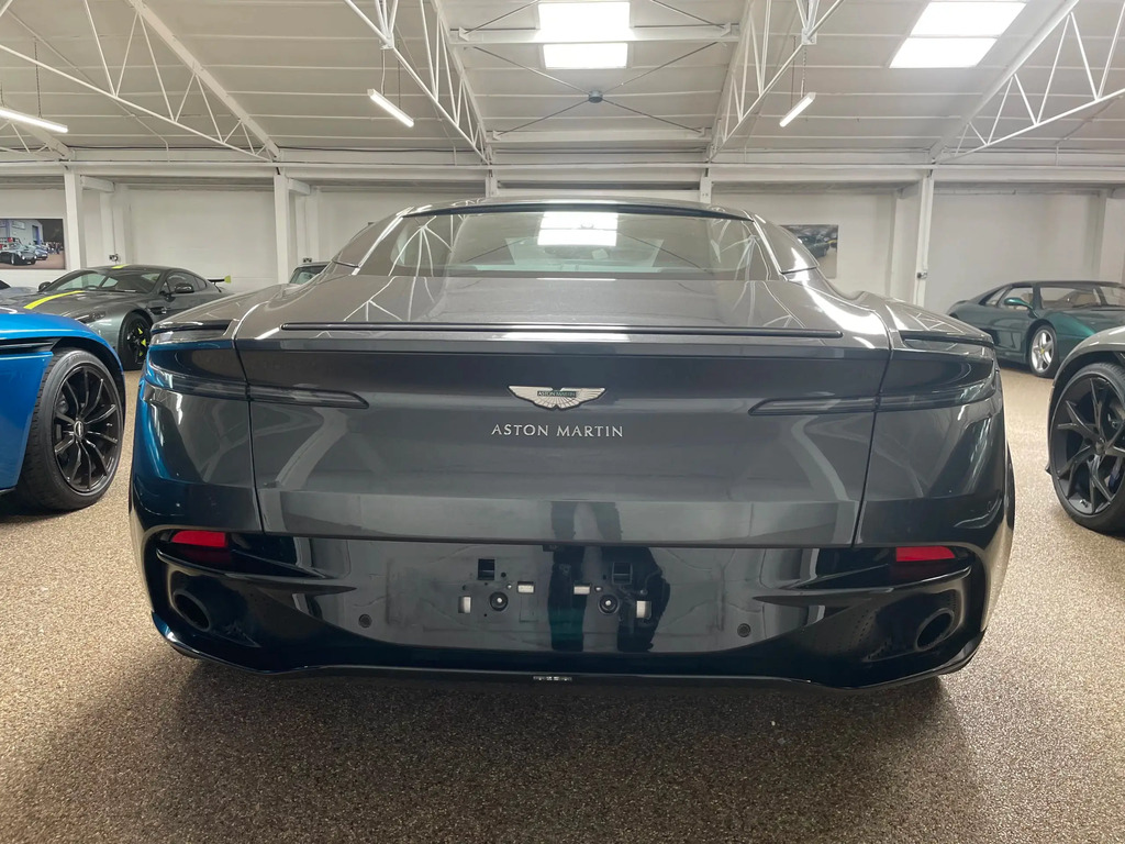Aston Martin DB11 V8 #4