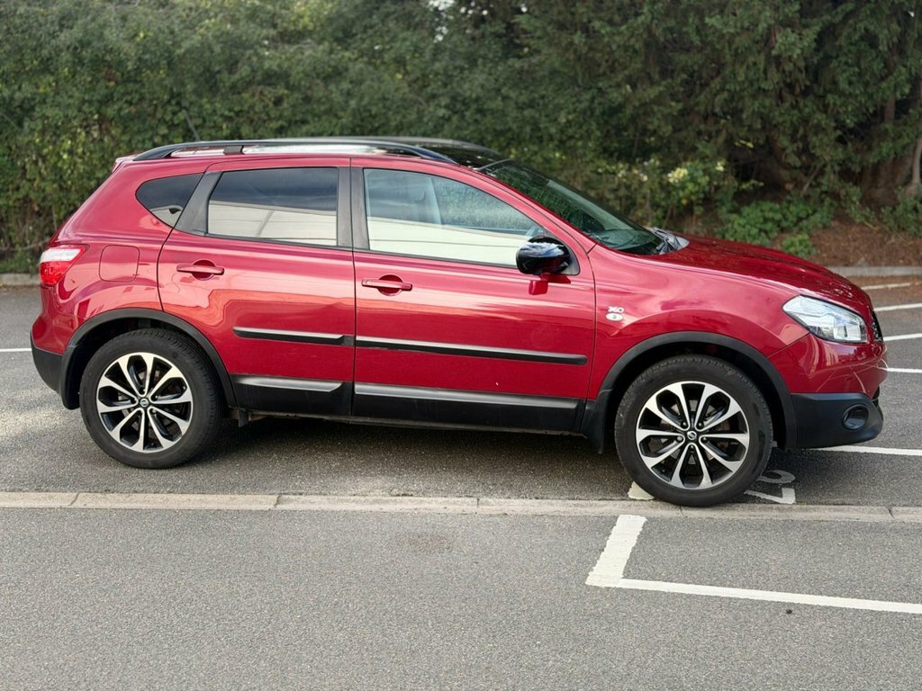 Nissan Qashqai 1.6L 360 Red #3