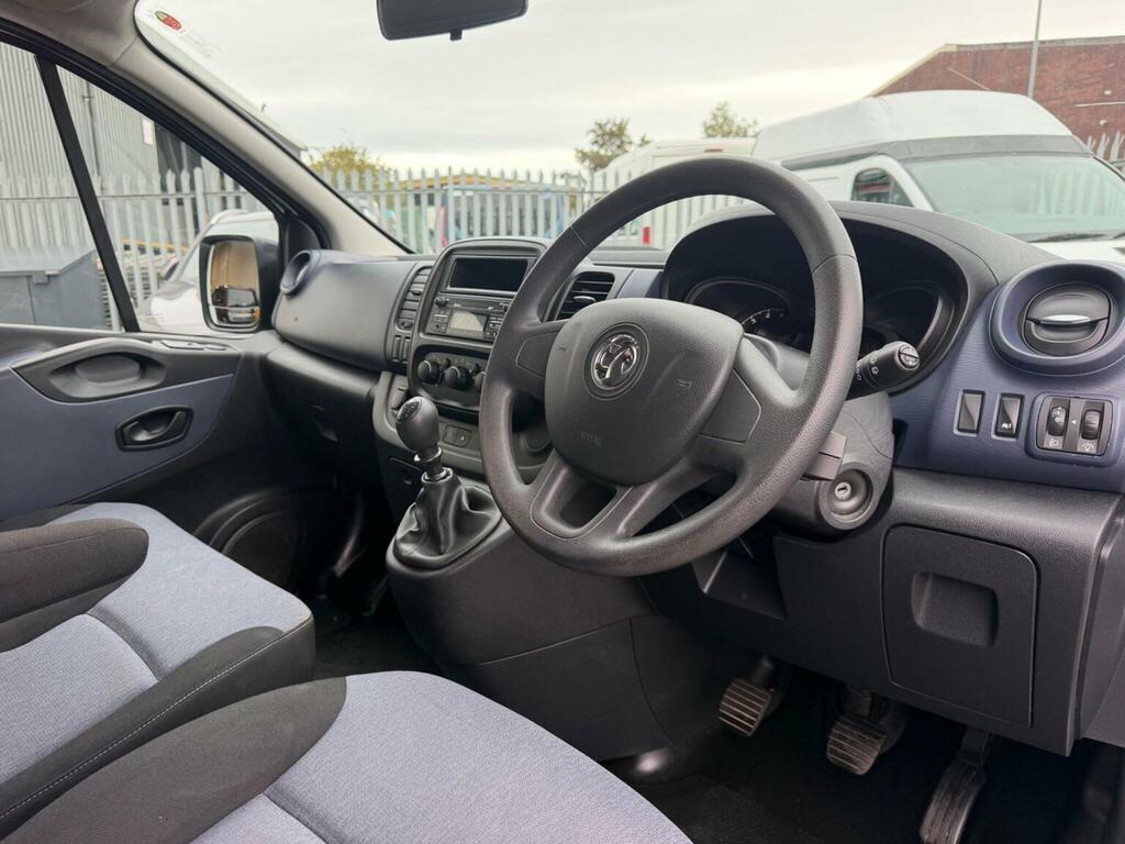 Vauxhall Vivaro Camper Van 1.6 Cdti 2900 Biturbo Ecoflex 201767 Grey #15