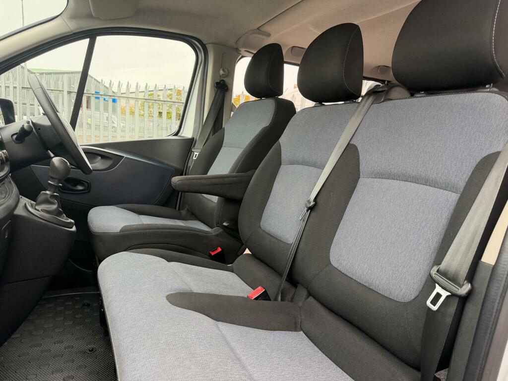 Vauxhall Vivaro Camper Van 1.6 Cdti 2900 Biturbo Ecoflex 201767 Grey #18