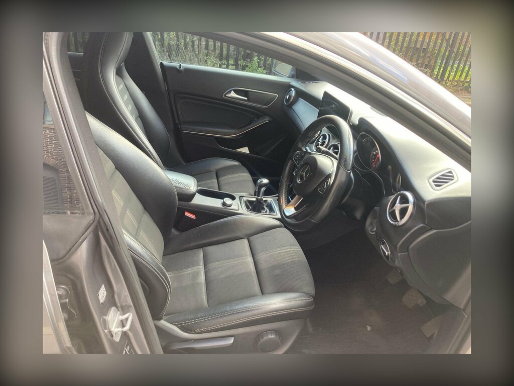 Mercedes-Benz CLA Class 2.1 Cla200d Sport Coupe Euro 6 Grey #2